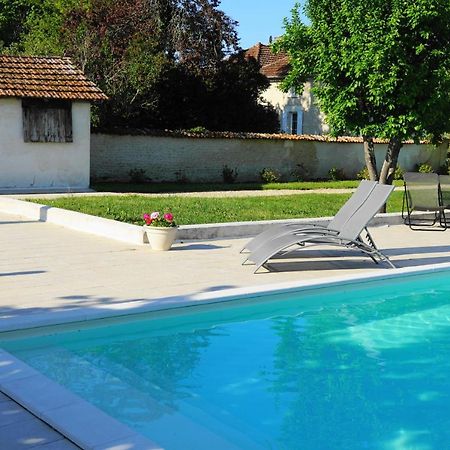 Le Chemin Bed & Breakfast Challignac Exterior photo