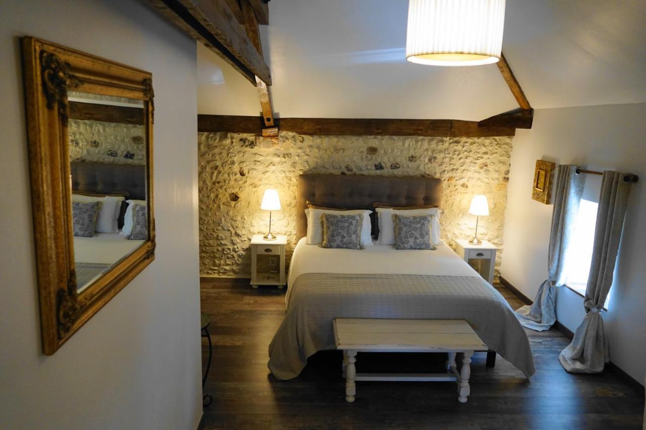 Le Chemin Bed & Breakfast Challignac Exterior photo
