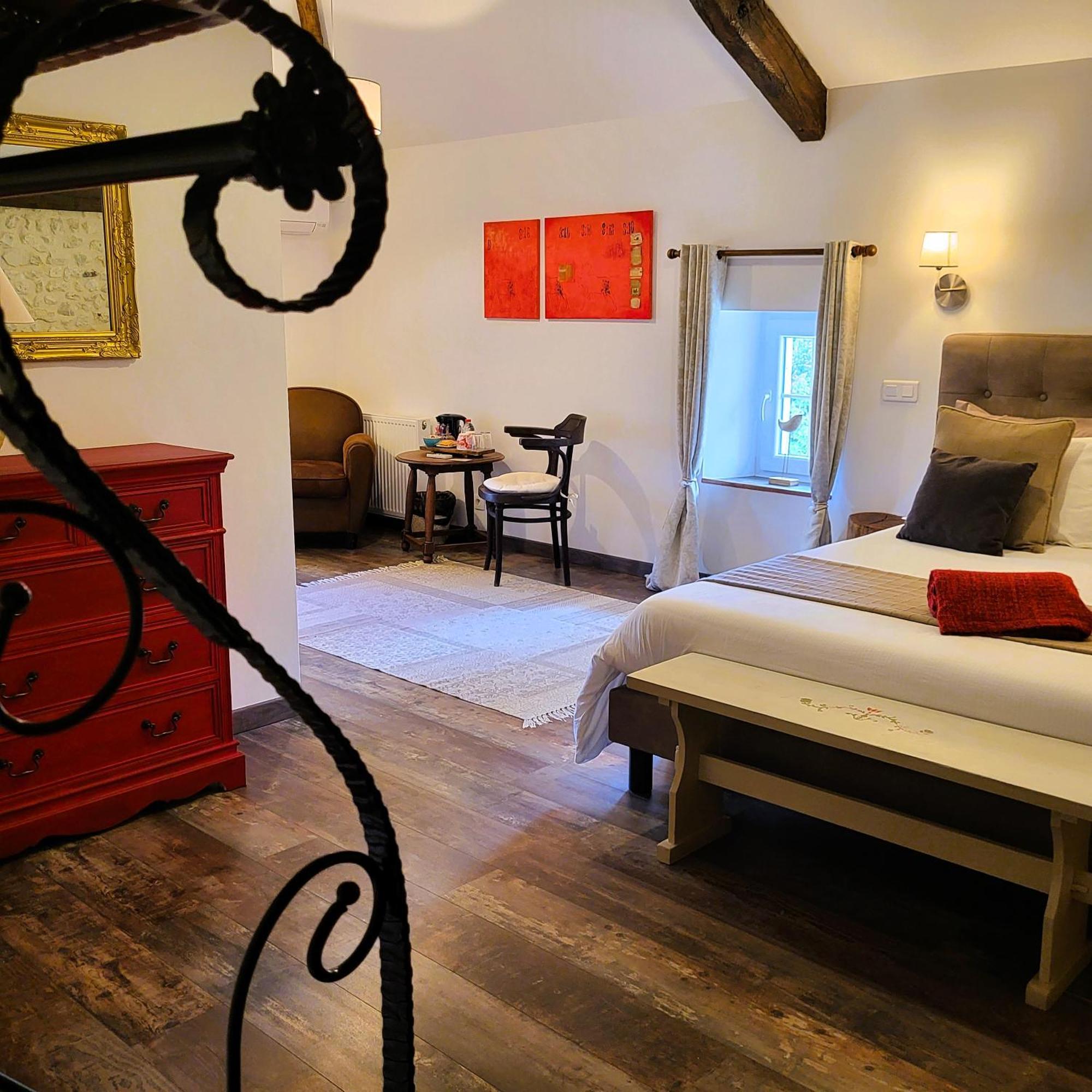 Le Chemin Bed & Breakfast Challignac Exterior photo