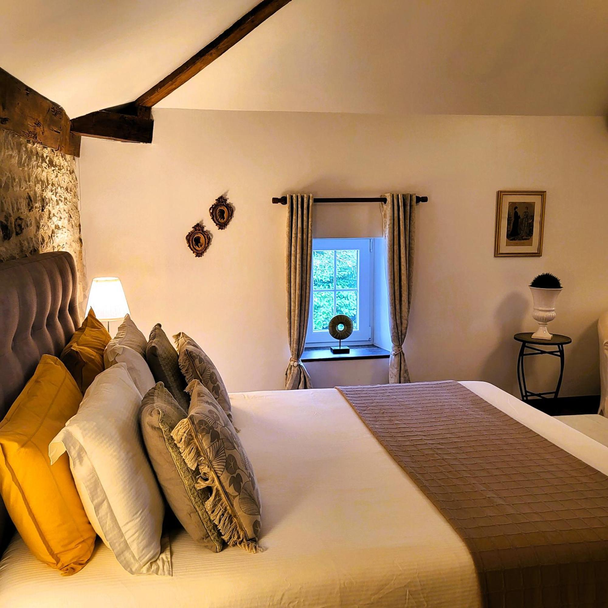Le Chemin Bed & Breakfast Challignac Exterior photo