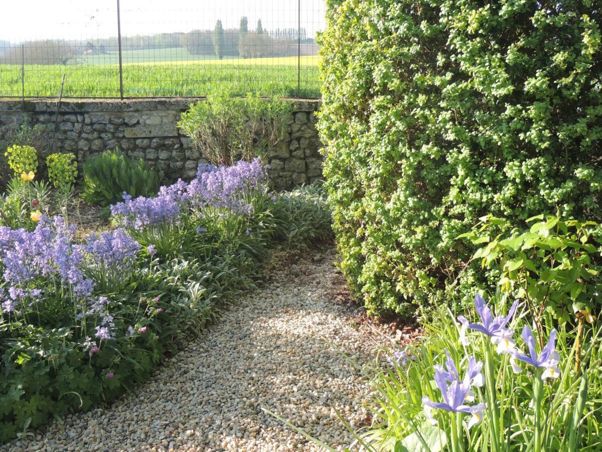 Le Chemin Bed & Breakfast Challignac Exterior photo