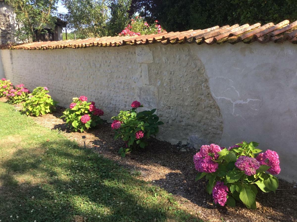 Le Chemin Bed & Breakfast Challignac Exterior photo